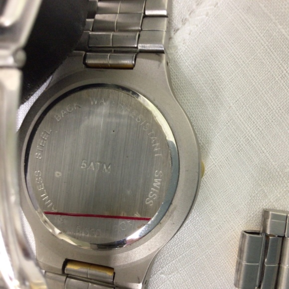 Vintage Swiss Military watch - Picture 5 of 5